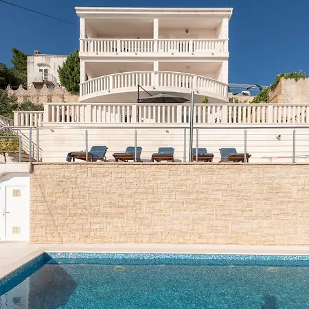 Awelon Omis Riviera Villa Stanici